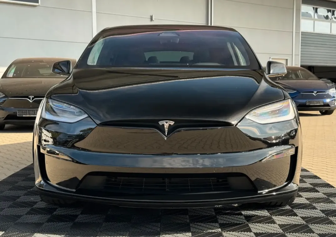 تسلا موديل اكس 2023